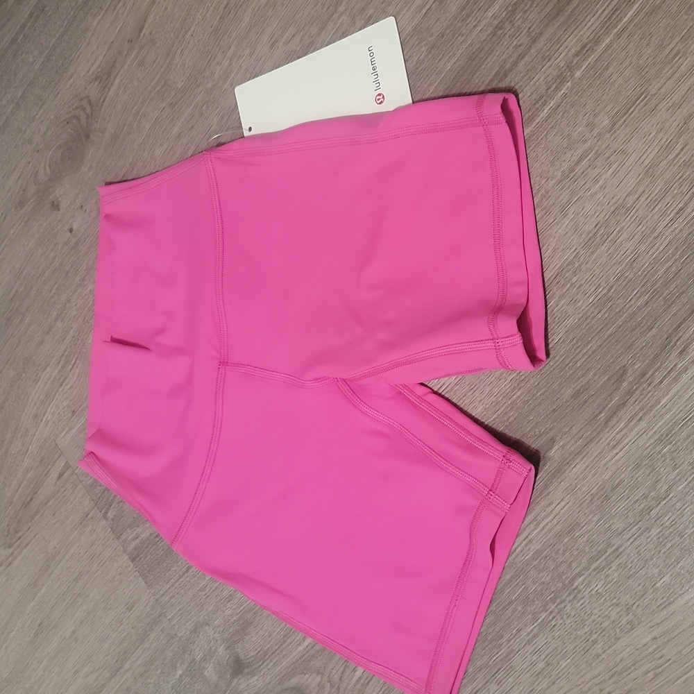 Lululemon align hr short 6". Size 2